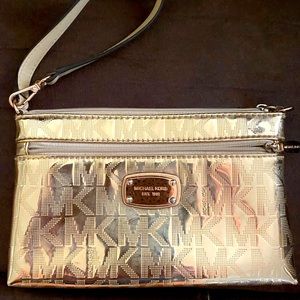 Michael Kors wristlet